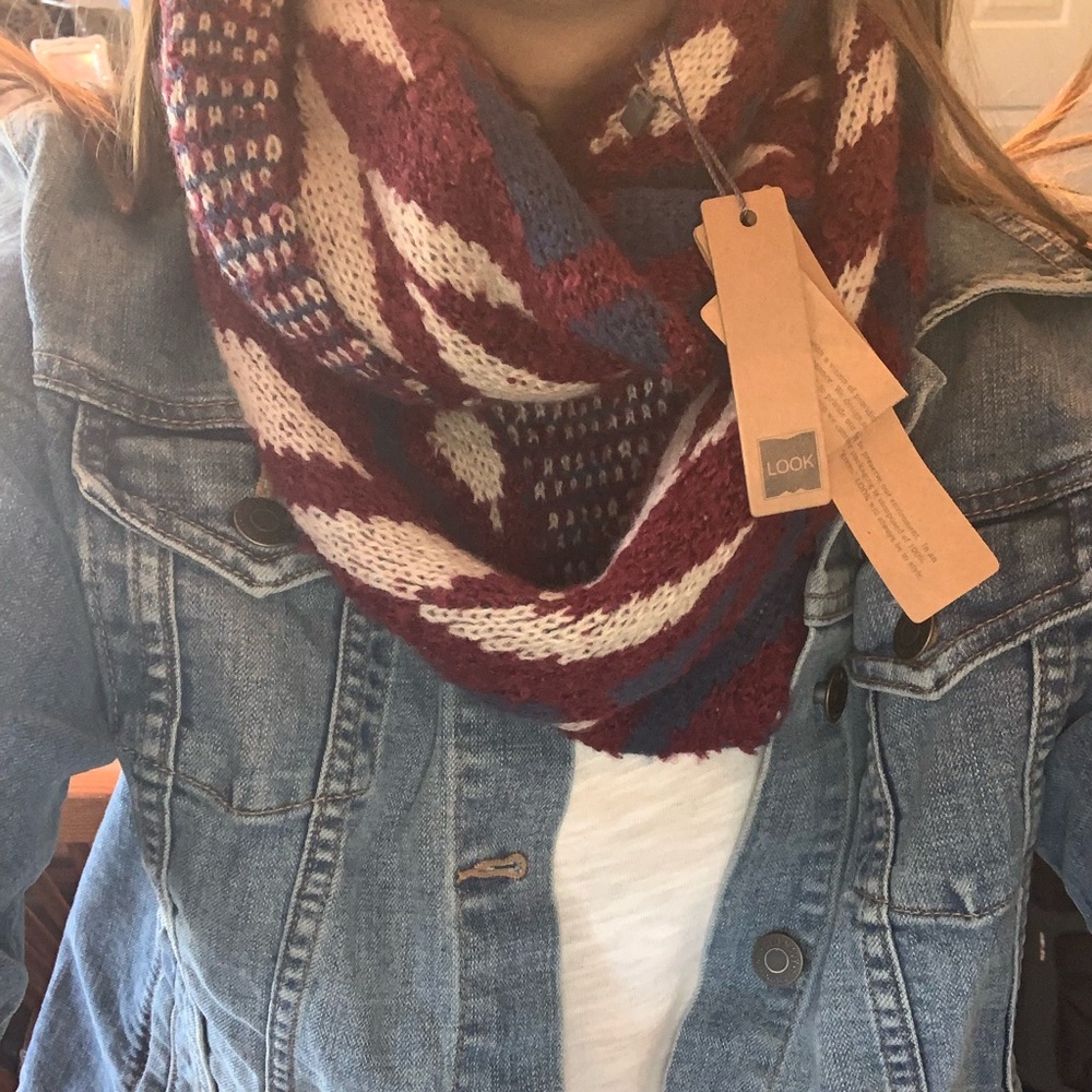 Double-sided Infinity Scarf
